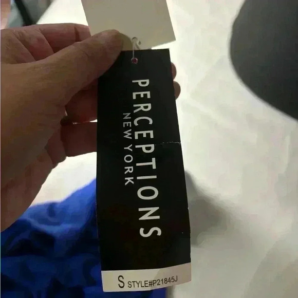 New with tags, womens size small shawl jacket, #A022 - Picture 4 of 4